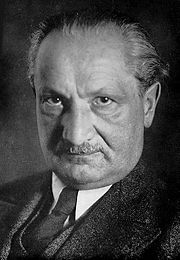 Martin Heidegger X.jpg